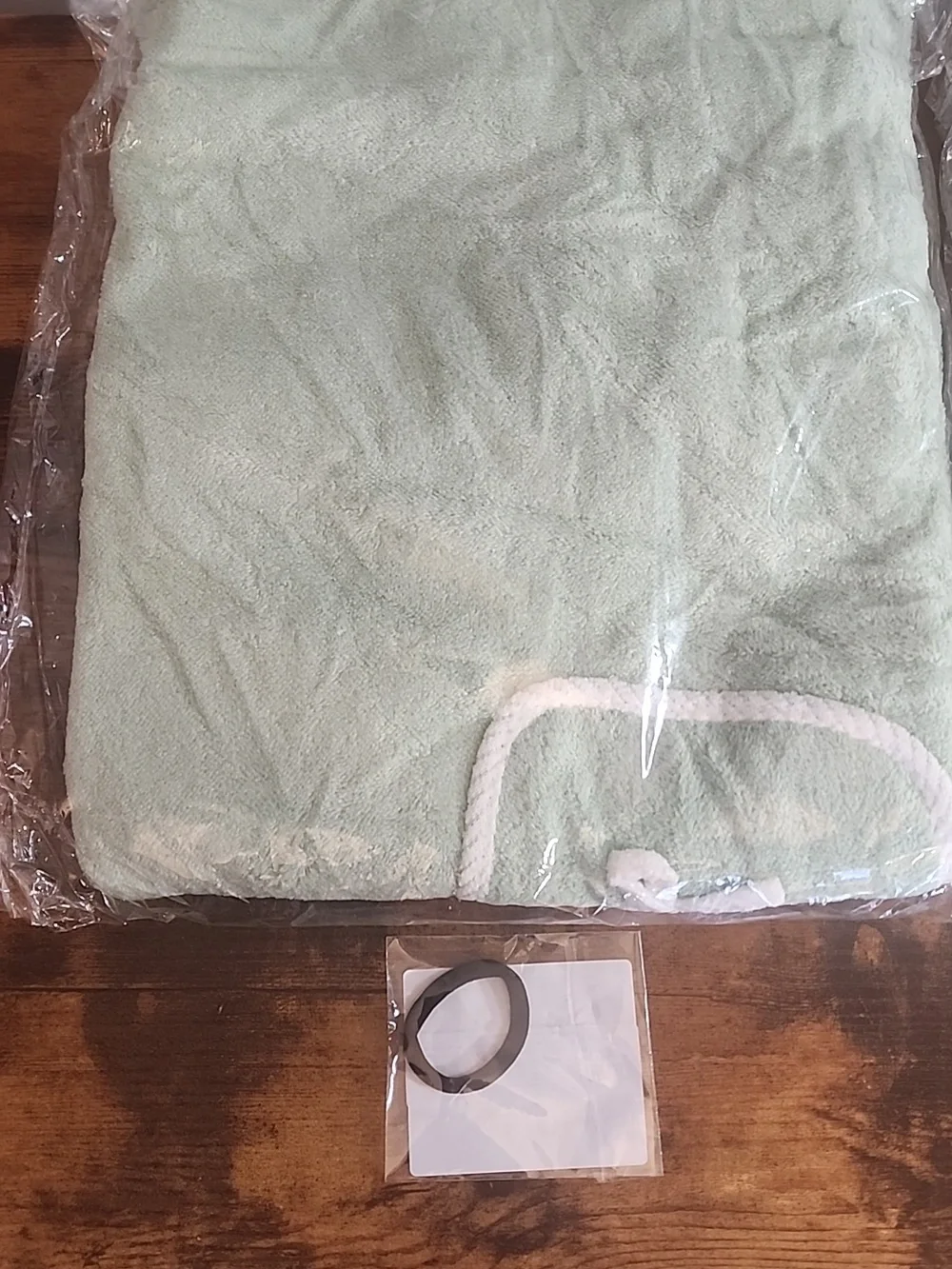 Green Daisy Long Bath Towel-2pcs Wareable Bathrobe Set- Adult Size, With Pocket